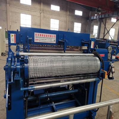 qualité  Galvanized Automatic Chicken Fence Weld Mesh Making Machine usine