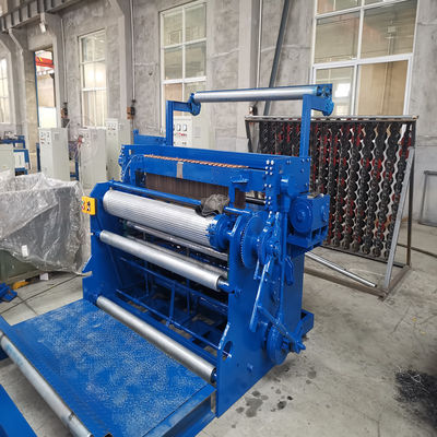 qualité  Diameter 0.45-0.85mm Automatic Wire Mesh Welding Machine Gearbox Driven usine